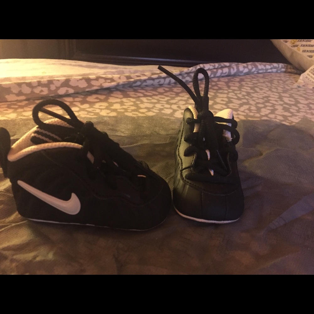 Nike infants sneakers